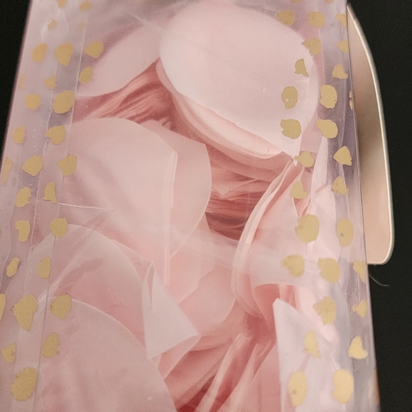 NWT Rachel Roy Rose Petal Soap 2.4 oz - Picture 5 of 6